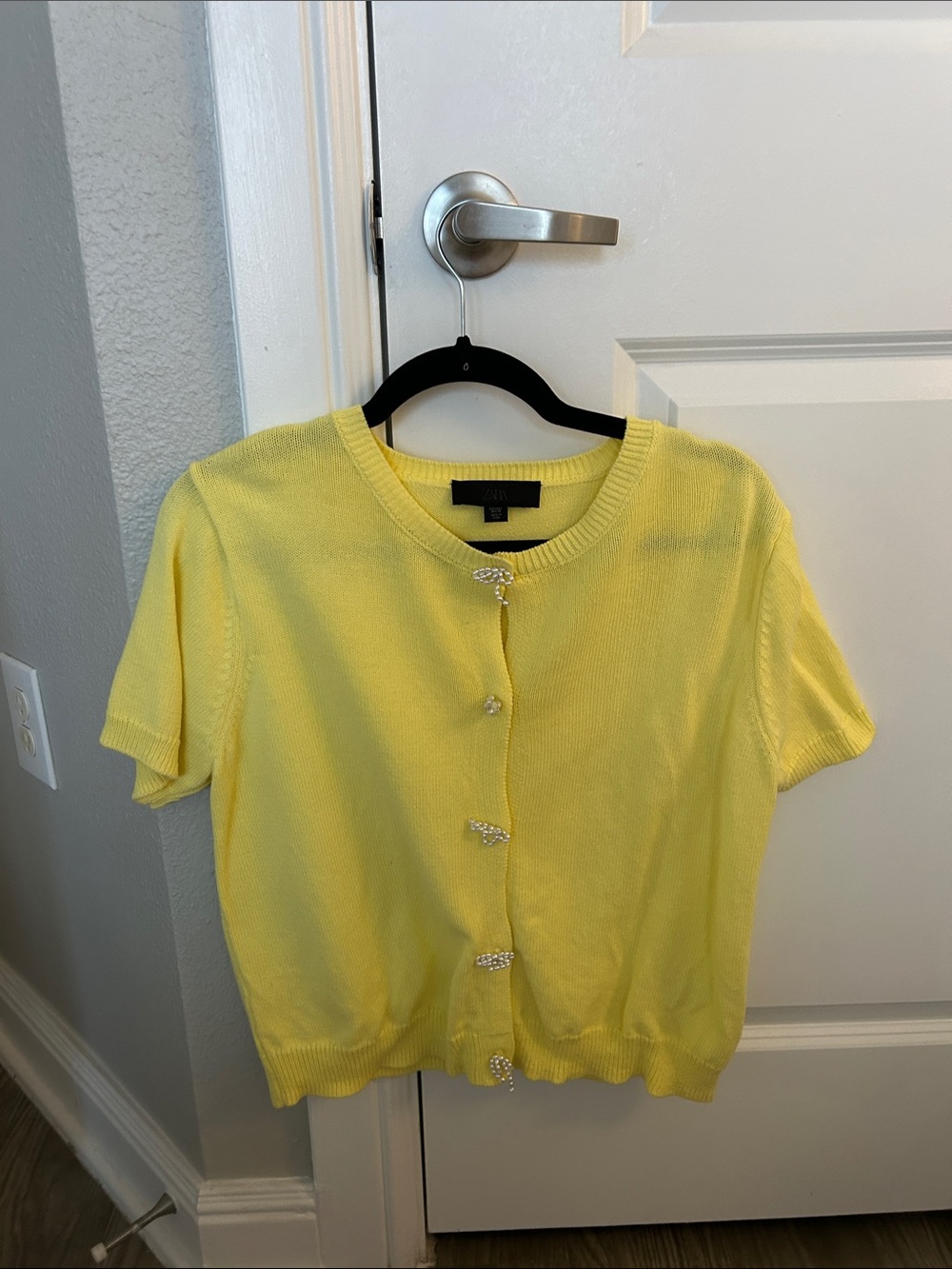 Zara Pastel Yellow Short Sleeve Cardigan with Pearl Bow Buttons